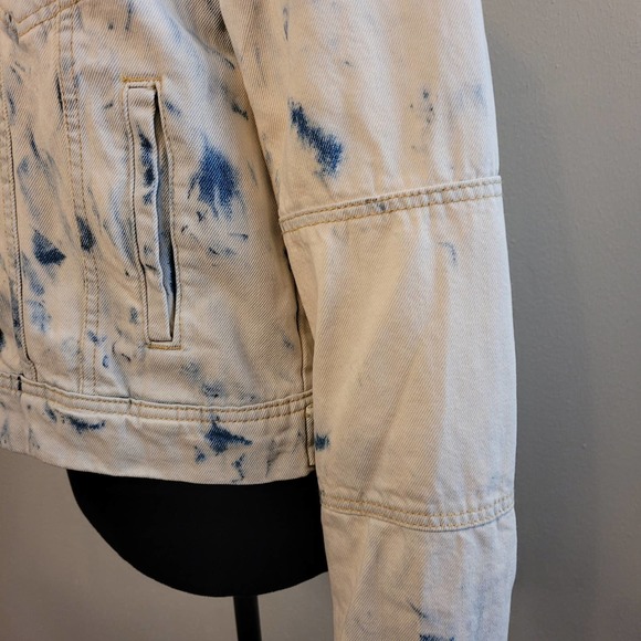 Free People NWT Rumors Acid Wash Denim Button‎ Jacket Jones Tie Dye Blue Small - Picture 8 of 14